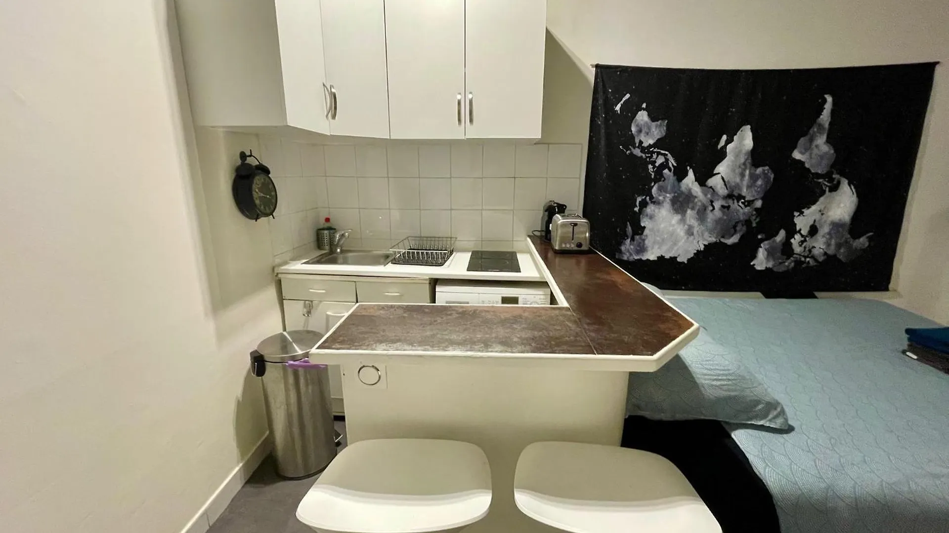 Apartments Studio Champs Elysees Ponthieu Paris France